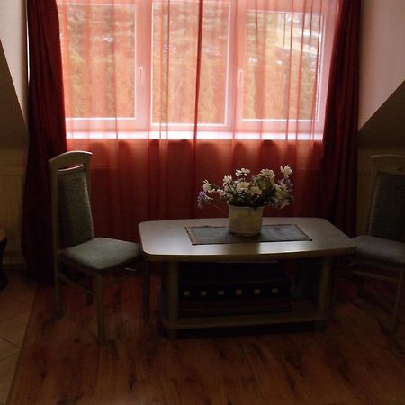 Zoeld Sziget Vendeghaz Hotel Егер Екстериор снимка